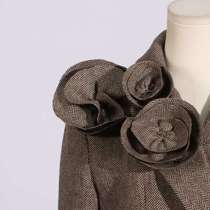 2025 Spring New Elegant Commuting Style Handmade Embroidered Flower Decoration Spliced Double Row Button Women's Suit Jacket