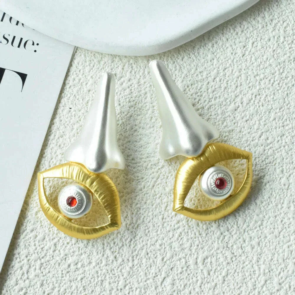 Exaggerated Metal Plated Nose Eyes Shaped Dangle Earrings For Women Fashion Jewelry Party Show Statement Earrings Accessories