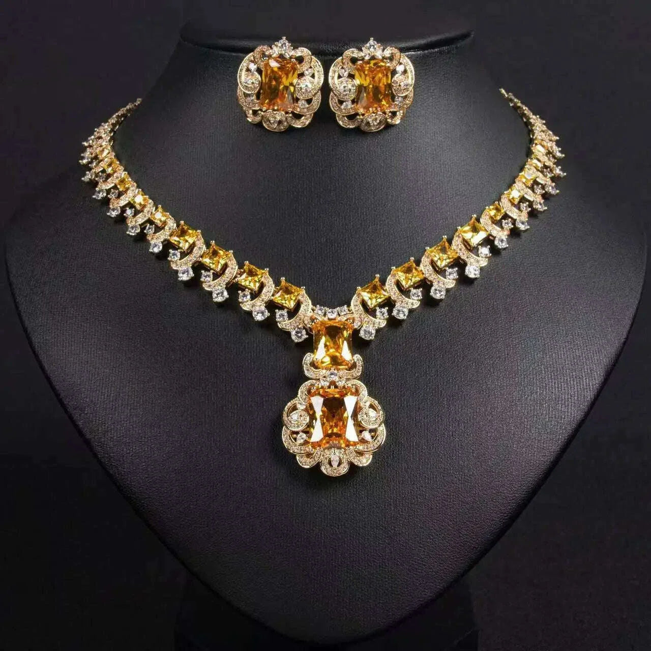 ASNORA New European and American Banquet Jewelry, Heart Earrings Necklace Set Women's Red Zircon Square Pendant