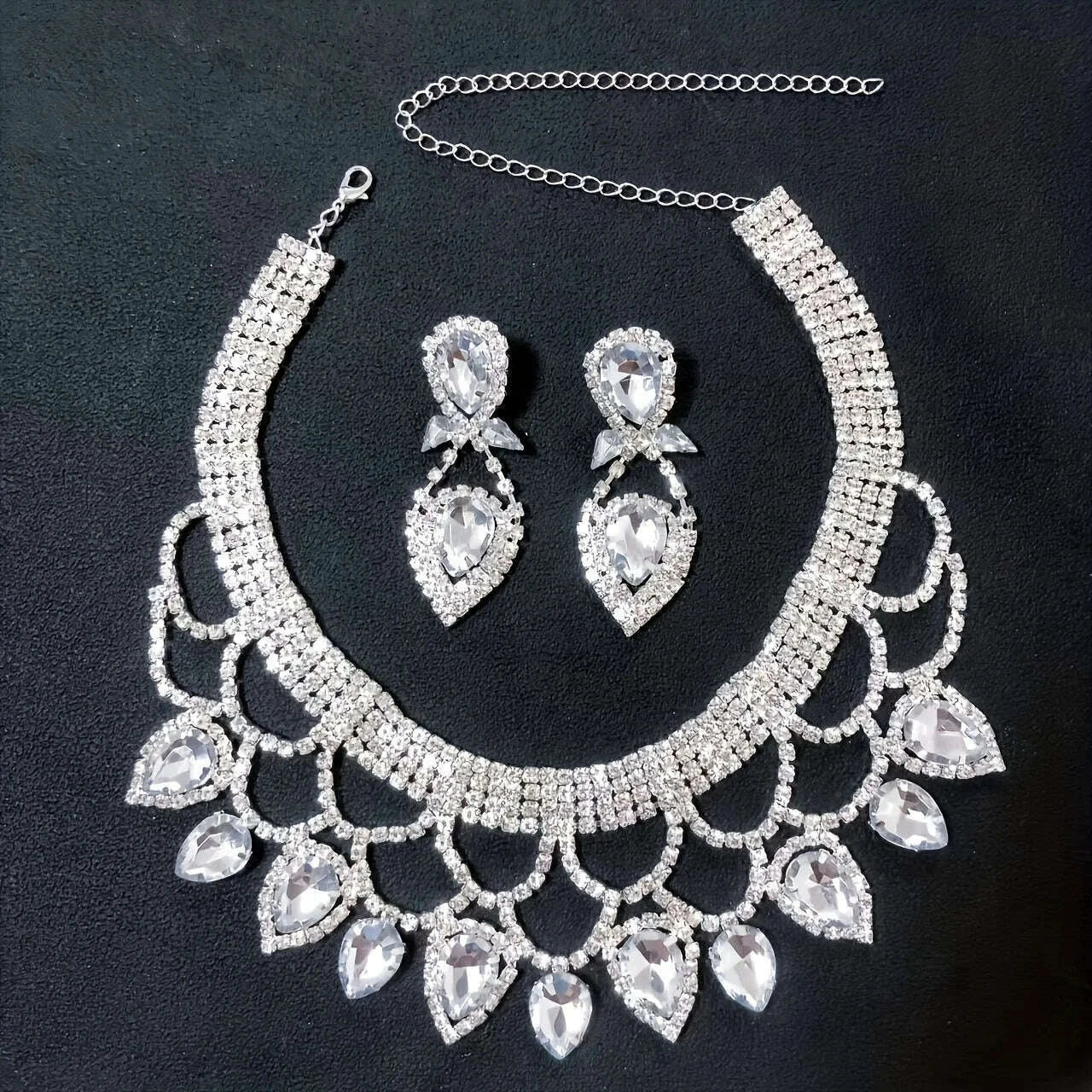 Fashionable ladies' exaggerated and exquisite handmade rhinestone necklace earring set, bride's dance dress jewelry accessories
