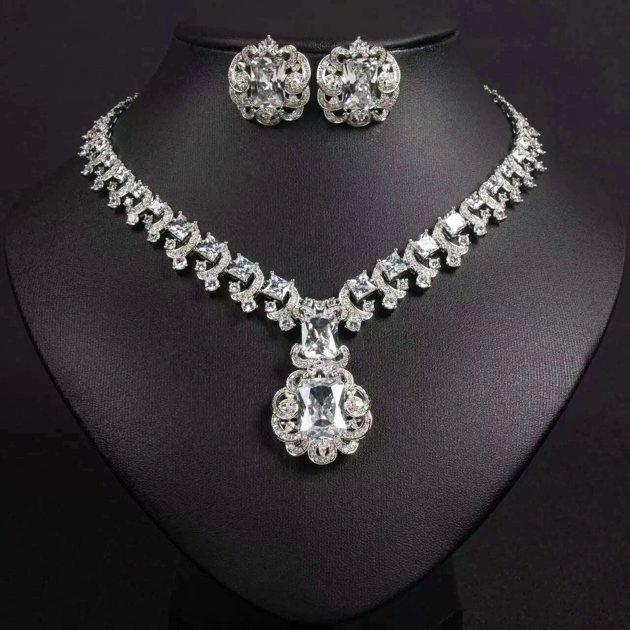 ASNORA New European and American Banquet Jewelry, Heart Earrings Necklace Set Women's Red Zircon Square Pendant