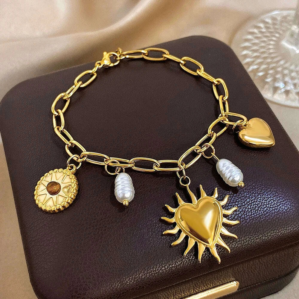Vintage Chunky Golden Thick Chain Stainless Steel Charm Necklace Statement Chic Sun Heart Shaped Pendant Fashion Jewlery Gift