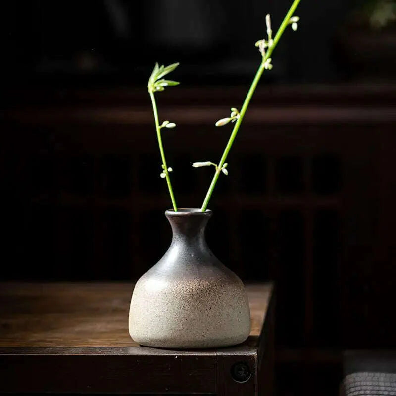 CHANSHOVA China Pottery Mini Small Flower Vases Traditional Chinese Retro Style Ceramic Vase Lliving Room Home Decoration T032