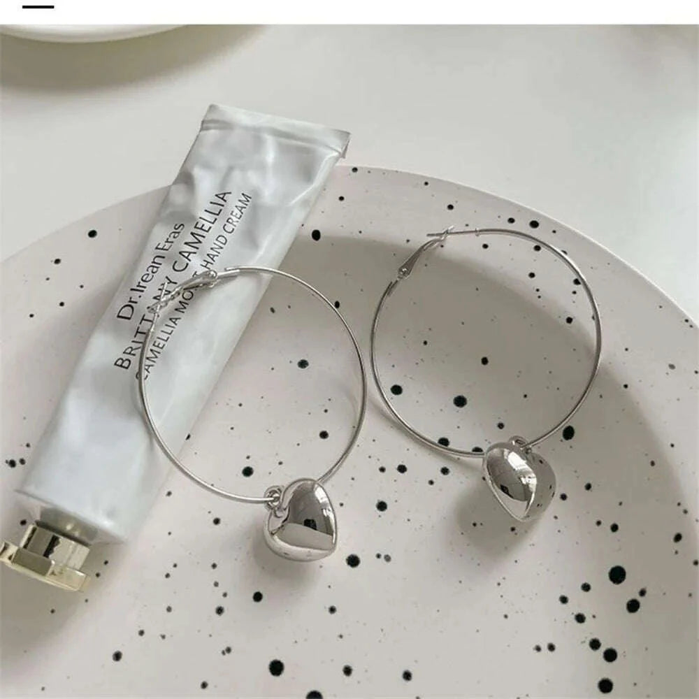 Exaggerated Fashionable Ring Hollow Heart Big Earrings Temperament Women's Jewelry Exquisite Heart-shaped Korean Earrings Gifts