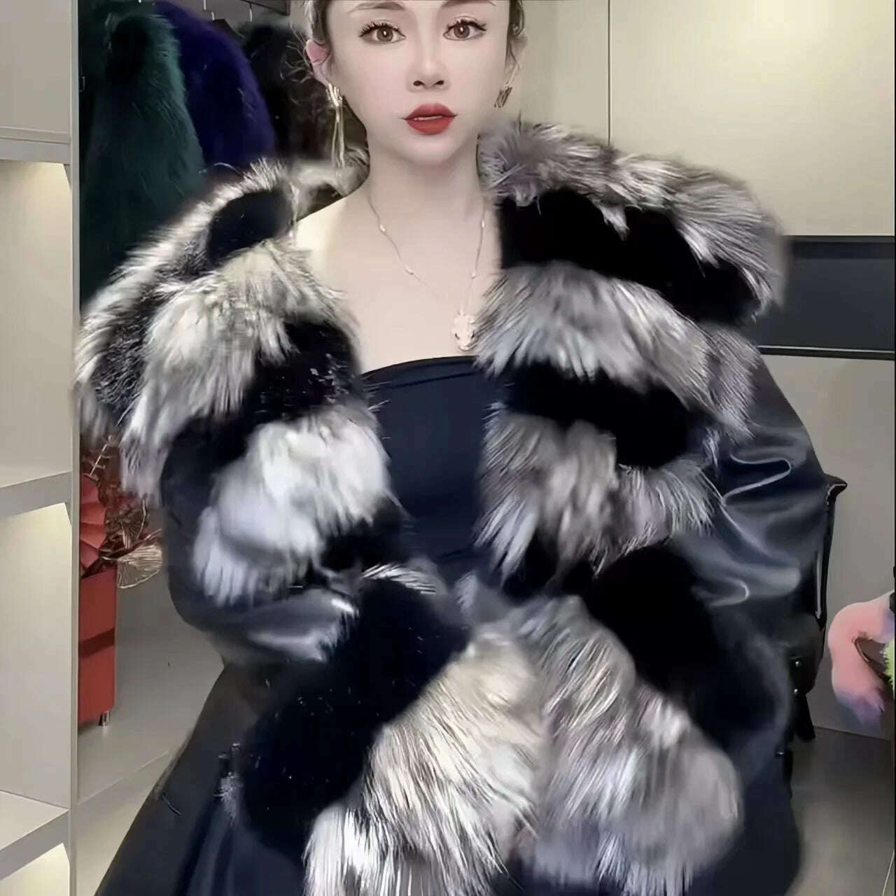 Faux Fur Coat for Women,Adjustable Waist Jacket,England Style Covered Button PU Outwear,Fox Fur Collar, Autumn and Winter