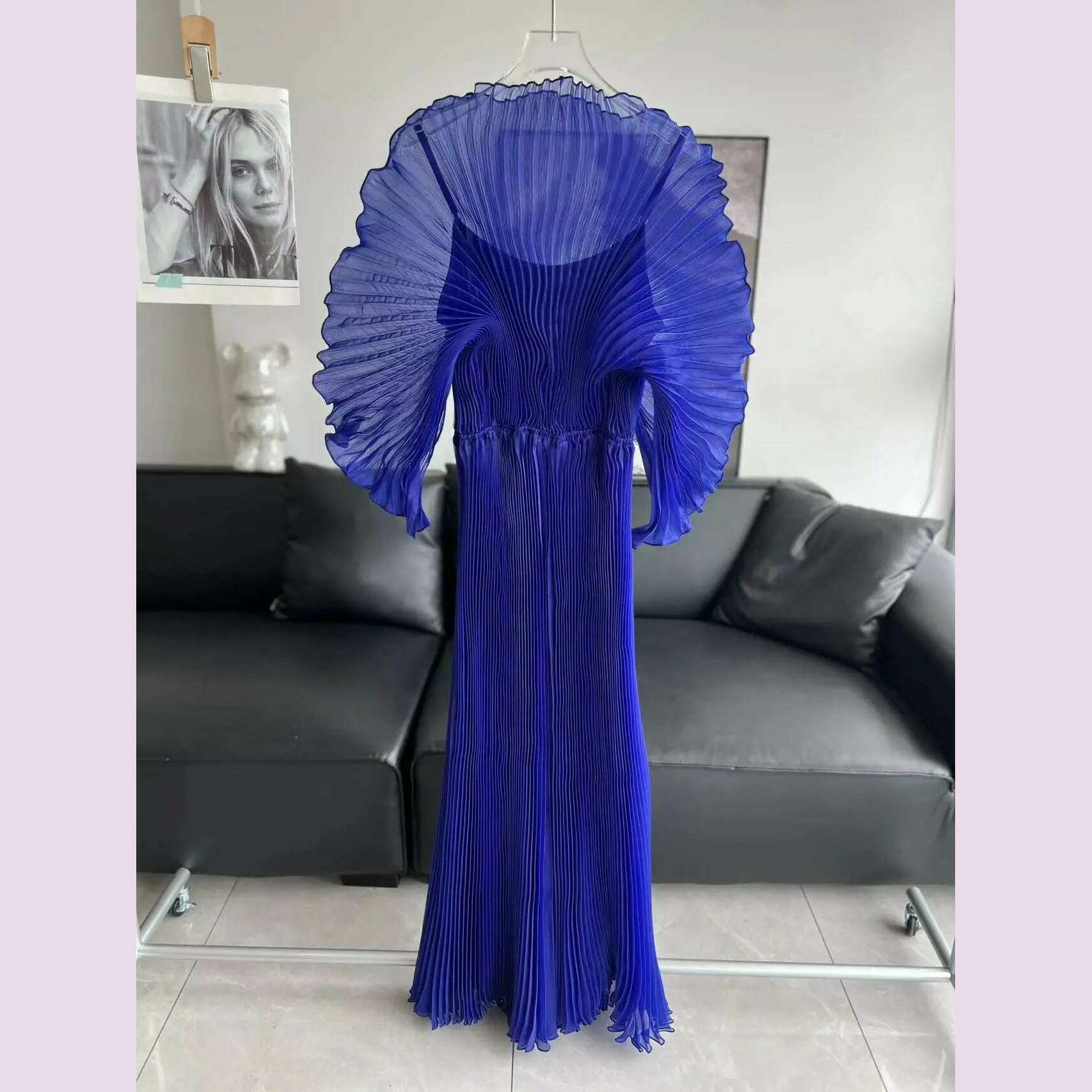 Miyake Folds 2024 Autumn New Plus-size Dress Hand-made Dolds Elegant Chested Evening Dress