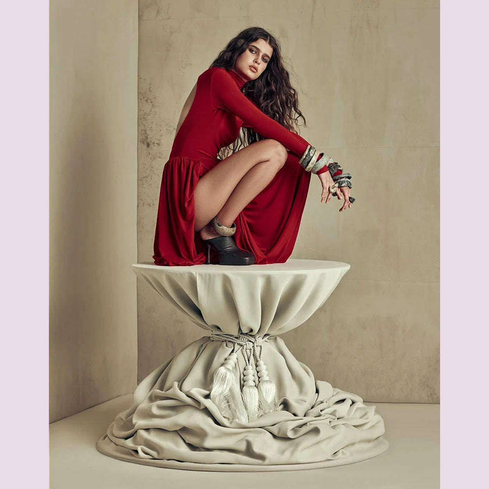 Mozision Backless O-neck Pleated Thigh Slit Long Sleeveless Autumn Winter Red Sexy Maxi Dress For Women High Waist Slim Dress