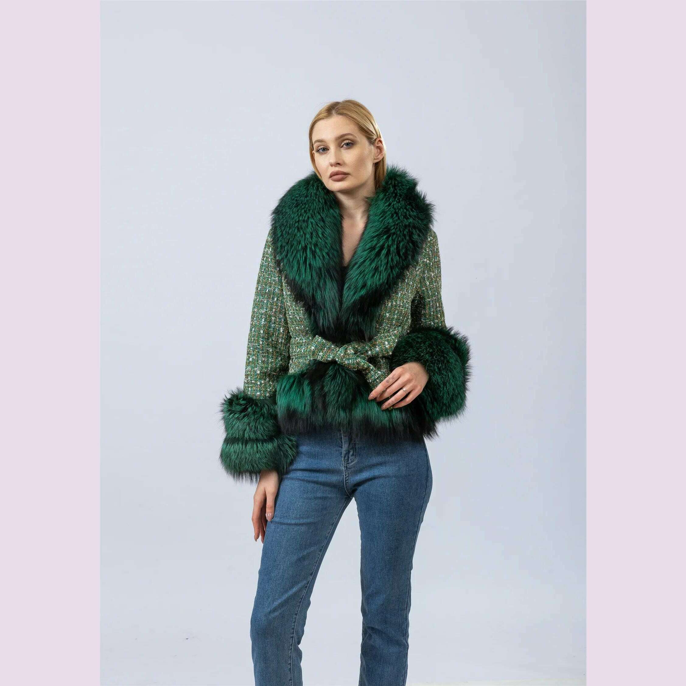 Short Coat with Real Fox Fur Collar for Women, Big Woolen Coat, Big Cuffs, Front Belt, Green Color, Autumn and Winter Fashion
