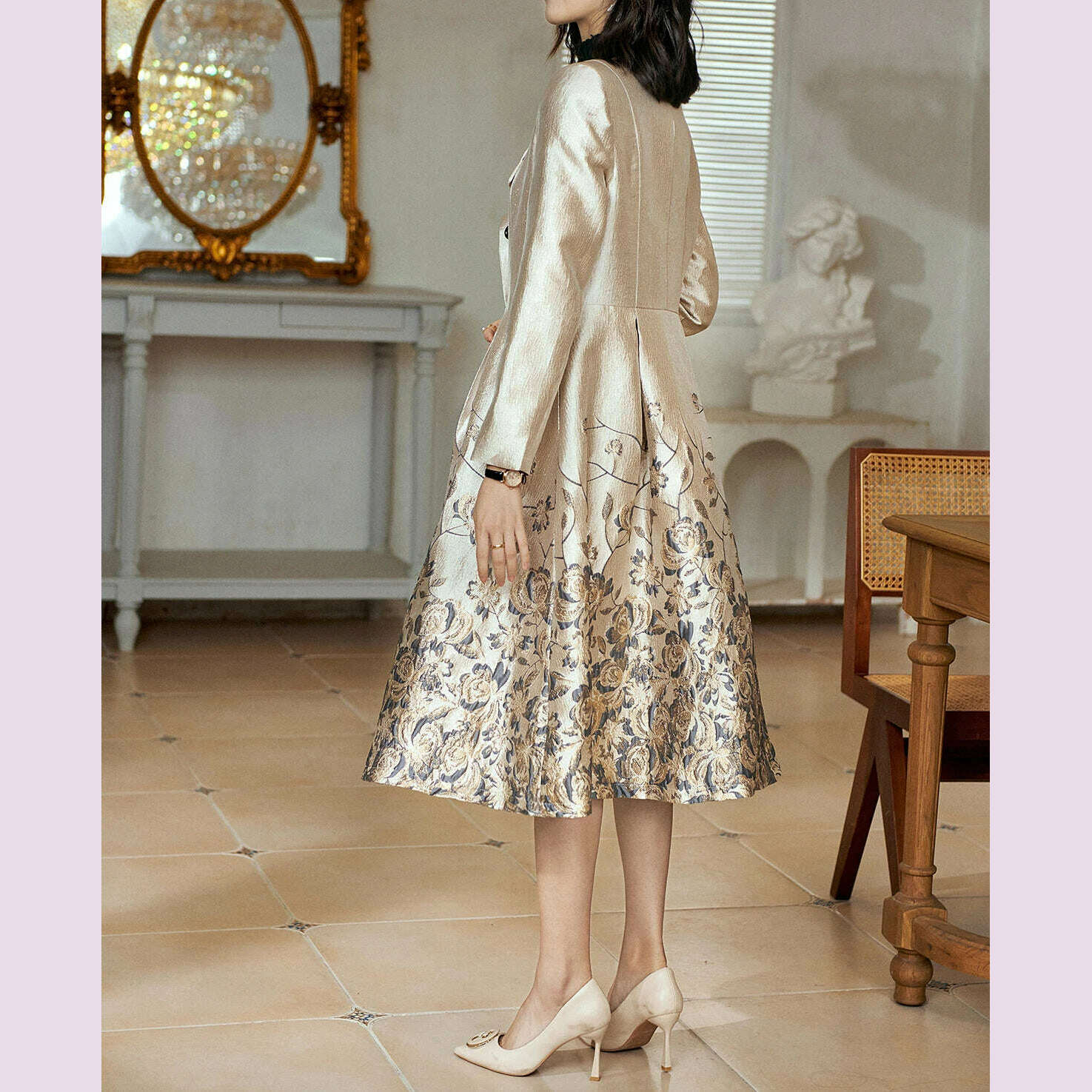Spring and Autumn New Light Luxury Jacquard Embroidered Retro Windbreaker Mid Length Small Fragrant Wind Dress for Women