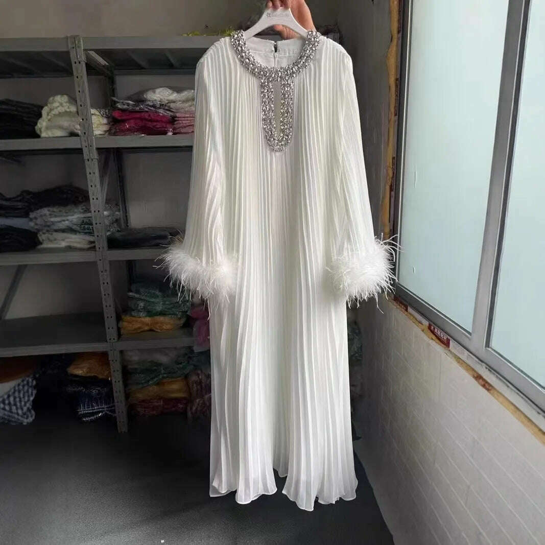 2024 Autumn New Dress Round Neck Heavy Industry Hairy Sleeves Splicing Pleated Medium and Long Dresses Casual Women's Clothing