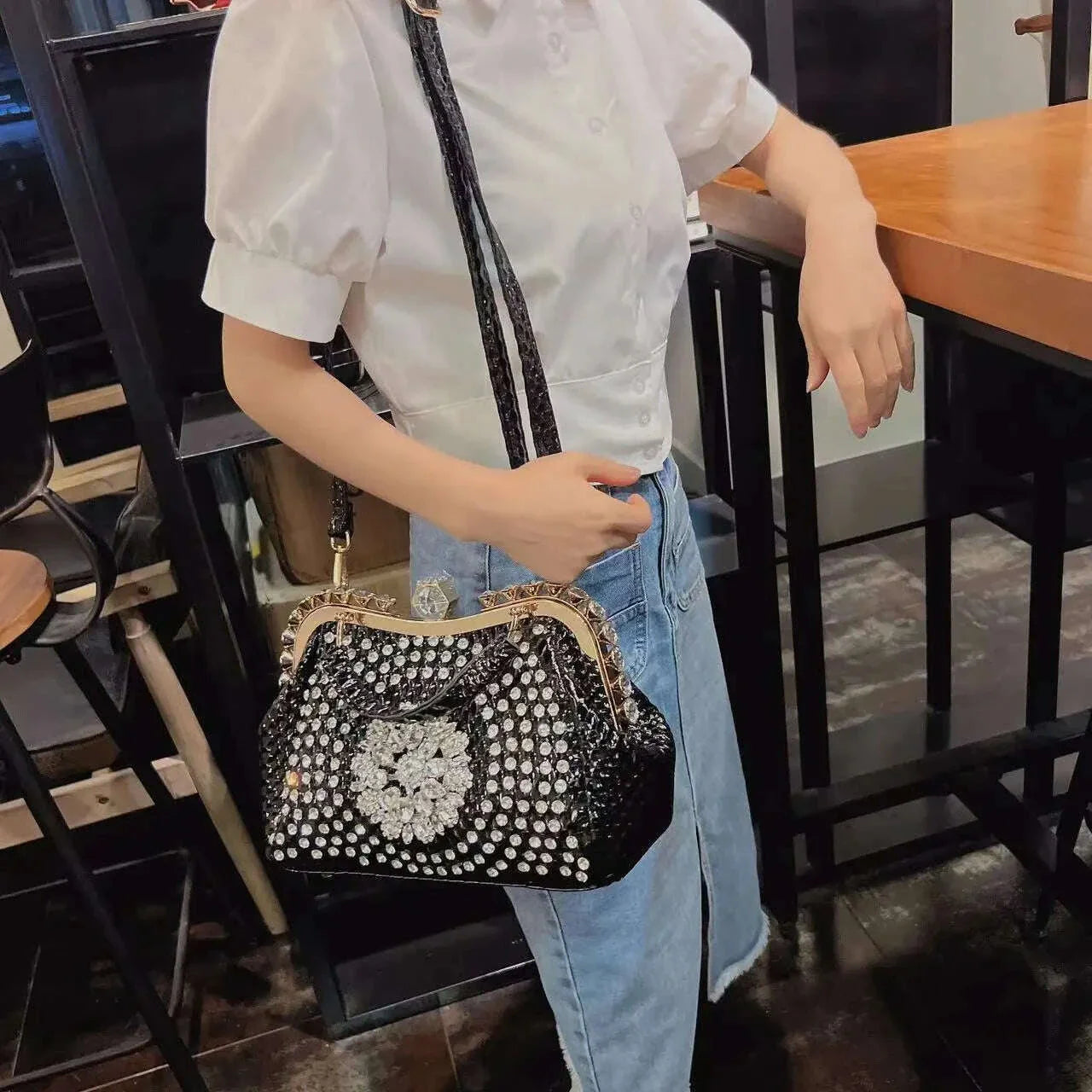 2023 New Luxury Fashion Diamonds Women&#39;s Handbags Leather Design Clip Rhinestone Bag Portable Tote Shoulder Messenger Bags