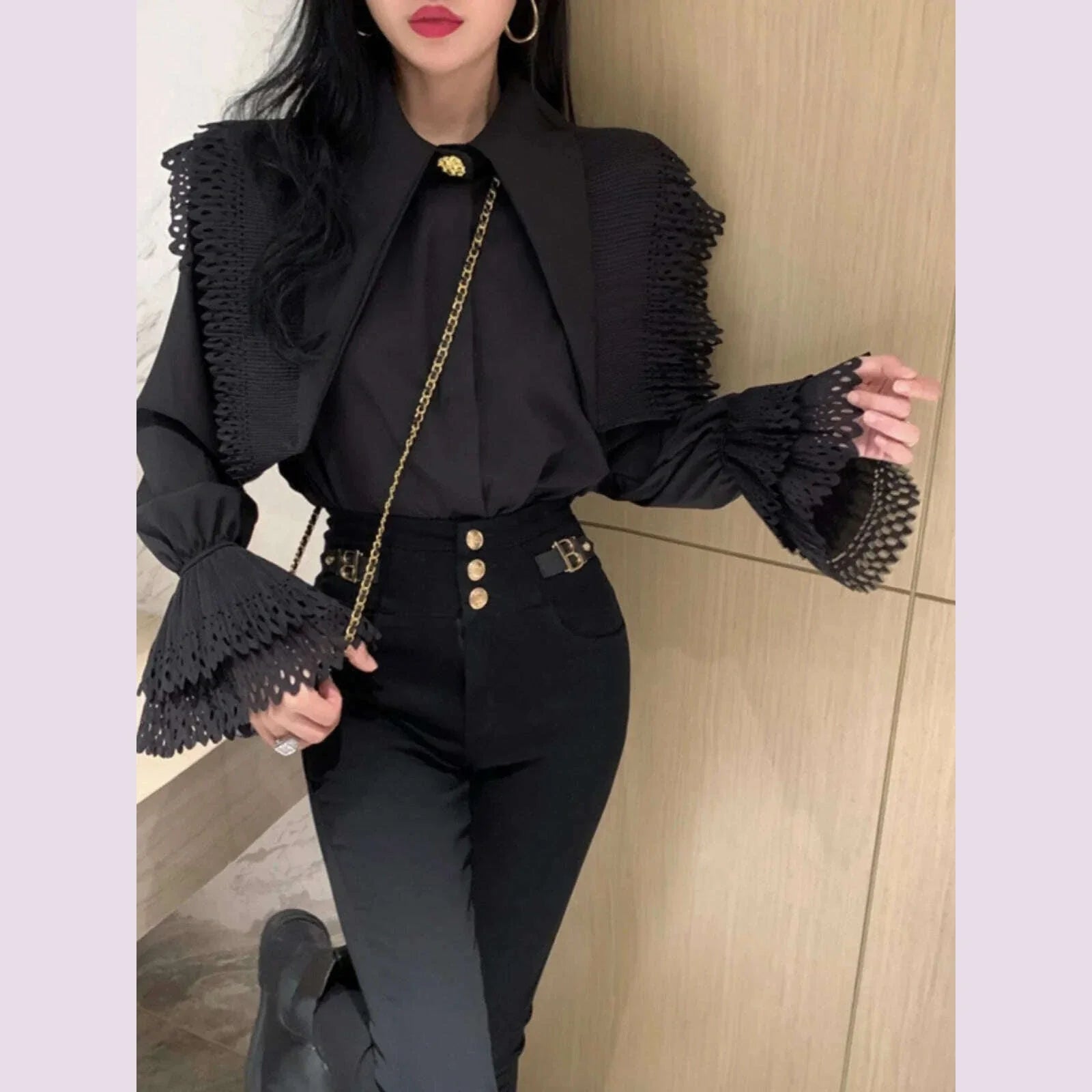 KUSAHIKI Korean Niche Flared Sleeves Turn-down Collar Shirt Fashion Women Slim Elegant Blouse Tops 2024 Spring New Tops Camisas