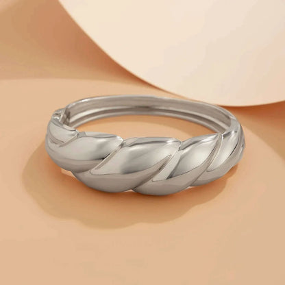Ingemark 4 Styles Hip Hop Punk Wave Open Spring Bangles for Women Creative Heavy Metal Chunky Bracelets Couple Hand Jewelry Men