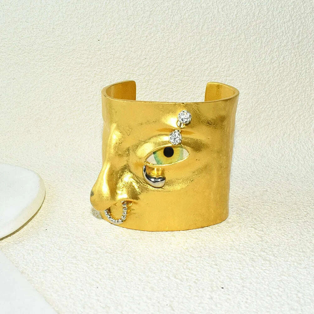Exaggerated Vintage Alloy Plated Eyes Cuff Bracelet For Women Fashion Jewelry Gorgeous Hand Open Bracelet Accessory