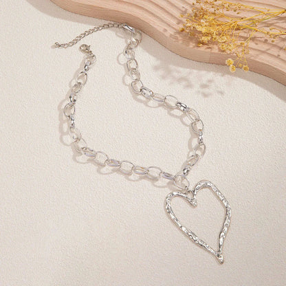 Thick Chains with Big Hollow Heart Pendant Necklaces for Women Trendy Exaggerated Large Accessories on Neck 2023 Fashion Jewelry