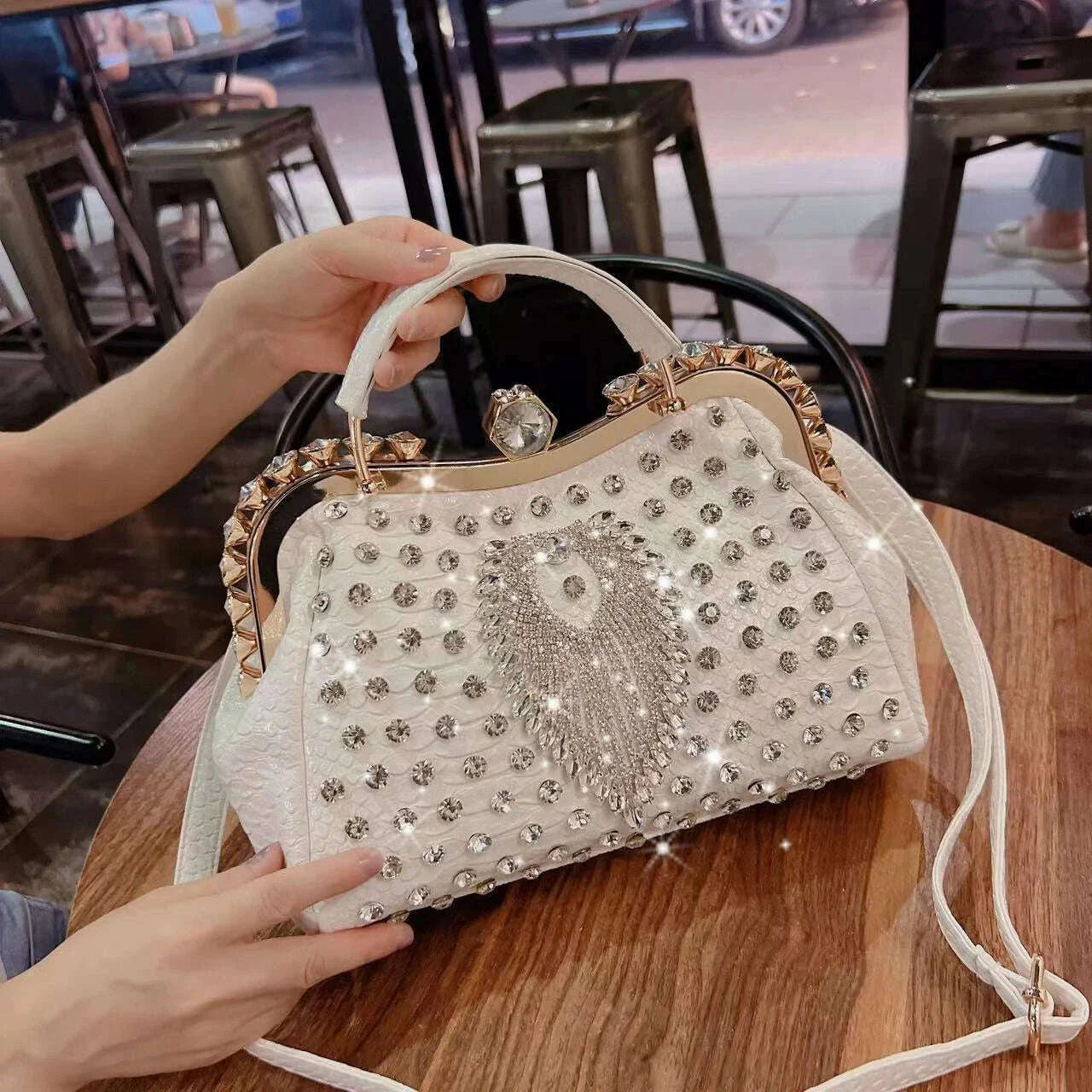 2023 New Luxury Fashion Diamonds Women&#39;s Handbags Leather Design Clip Rhinestone Bag Portable Tote Shoulder Messenger Bags
