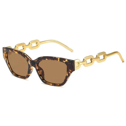 2024 New Fashion Cat Eye Sunglasses Women Vintage Brand Designer Glasses Black Sun Glasses Female UV400 Golden Eyewear