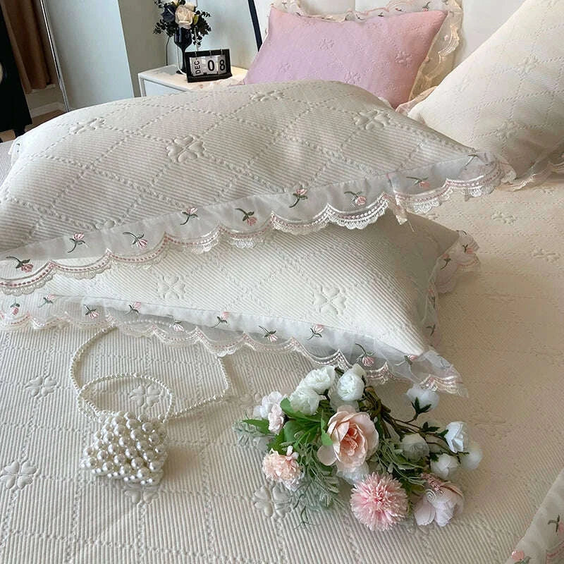 2025 Summer Cool Bed Skirt Sheet Princess Bed Skirt Mattress Ruffled Lace Bedsheet Not Stuffy With Pillowcases Twin Queen Size