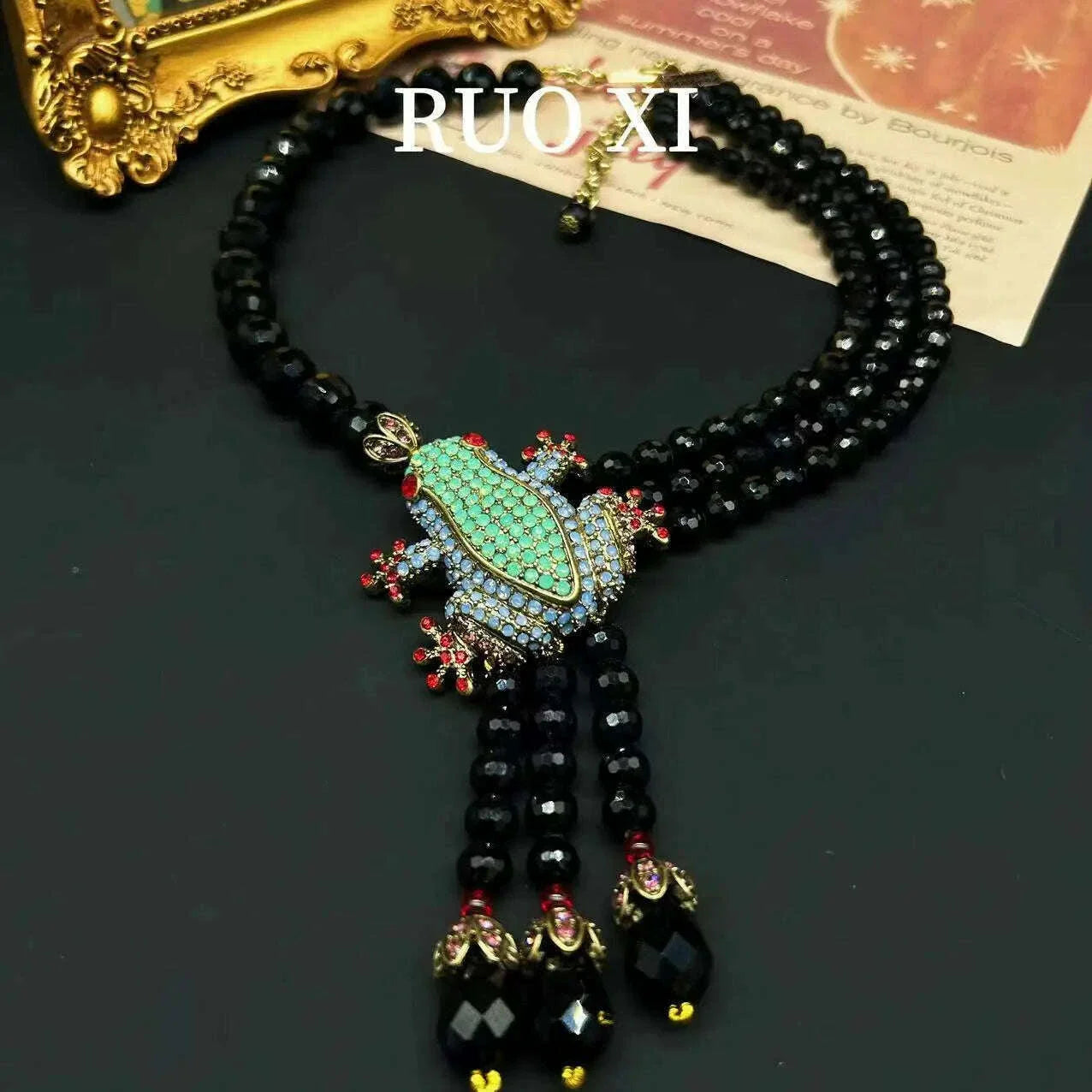 Vintage European and American Style Vintage Bohemian Tassel Animal Frog Set Autumn and Winter Necklace Earrings