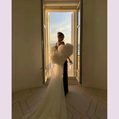 Stunning Black Mermaid Evening Dresses with Detachable Cape Train Tulle Ruffled Flower Chic Celebrity Gown Formal Occasion Dress