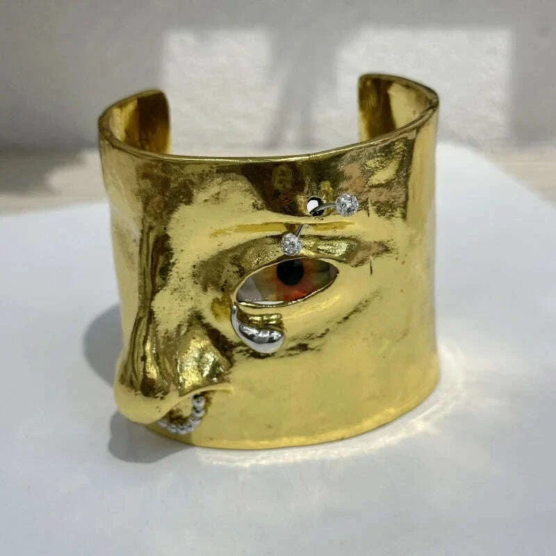 French niche advanced face three-dimensional nose eye bracelet light luxury fashion personality wide version bracelet