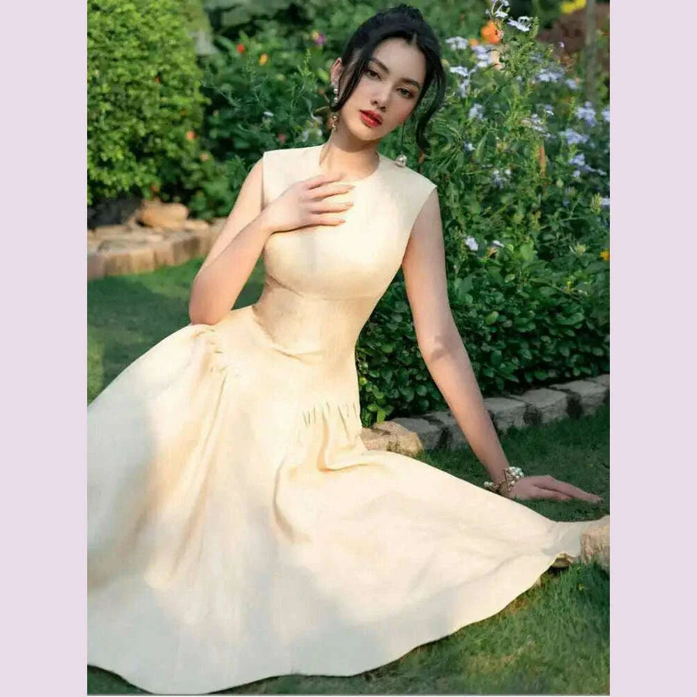 DEAT Elegant Dress O-neck Pleated A-line Big Swing Sleeveless Solid Women's Evening Party Dresses 2025 Spring New Tide 35Z1884