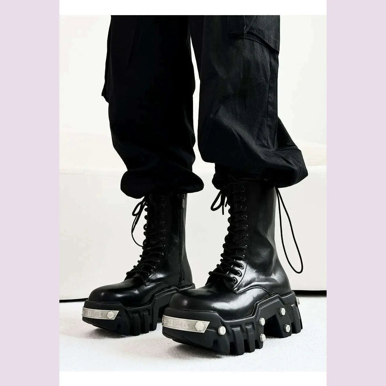 2025 Winter New Thick-soled High-top Locomotive Bulldozer Boots Men