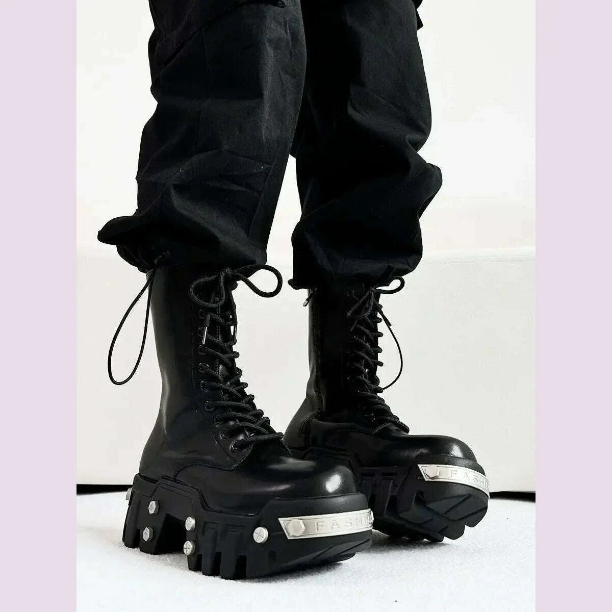 2025 Winter New Thick-soled High-top Locomotive Bulldozer Boots Men
