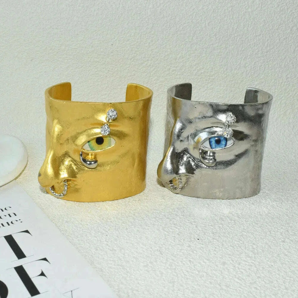 Exaggerated Vintage Alloy Plated Eyes Cuff Bracelet For Women Fashion Jewelry Gorgeous Hand Open Bracelet Accessory