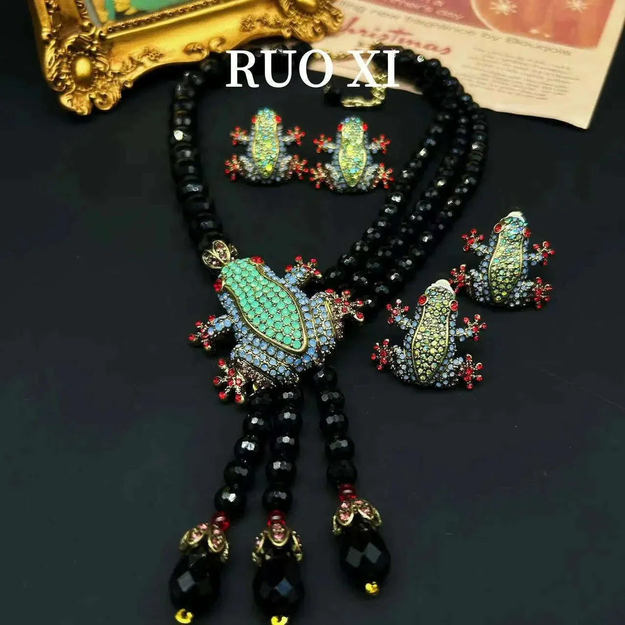 Vintage European and American Style Vintage Bohemian Tassel Animal Frog Set Autumn and Winter Necklace Earrings