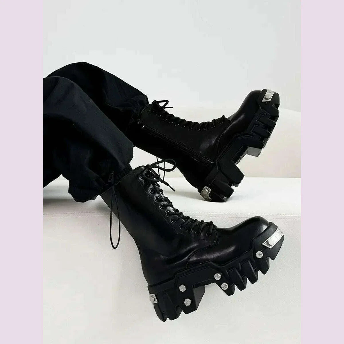 2025 Winter New Thick-soled High-top Locomotive Bulldozer Boots Men