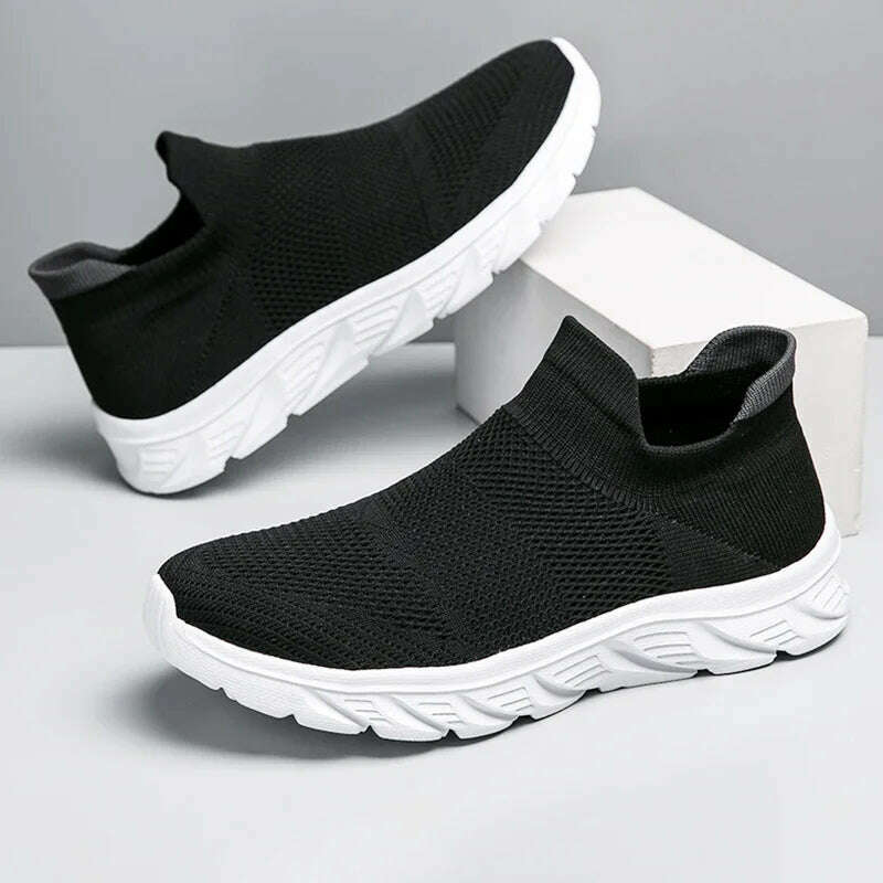 Breathable Men Casual Shoes Lightweight Male Vulcanized Shoes Outdoor Platform Men's Loafers Soft Mesh Flats Non-slip Sneakers