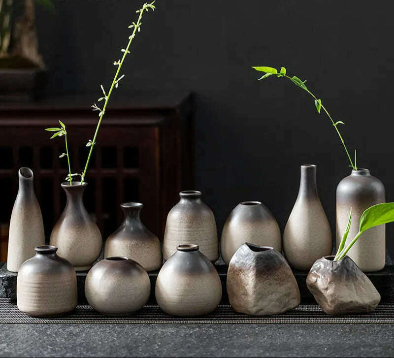 CHANSHOVA China Pottery Mini Small Flower Vases Traditional Chinese Retro Style Ceramic Vase Lliving Room Home Decoration T032