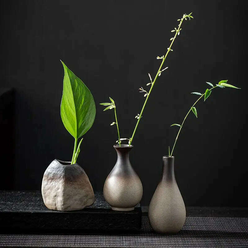 CHANSHOVA China Pottery Mini Small Flower Vases Traditional Chinese Retro Style Ceramic Vase Lliving Room Home Decoration T032