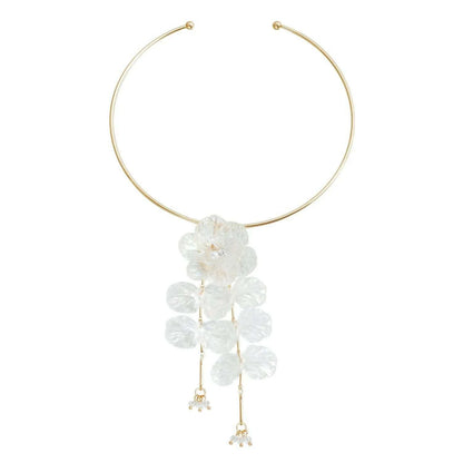 Creative Punk Torques Tassels Chain Necklace Women Elegant White Shell Flower Hanging Drop Earrings Wed Bridal Jewelry Set