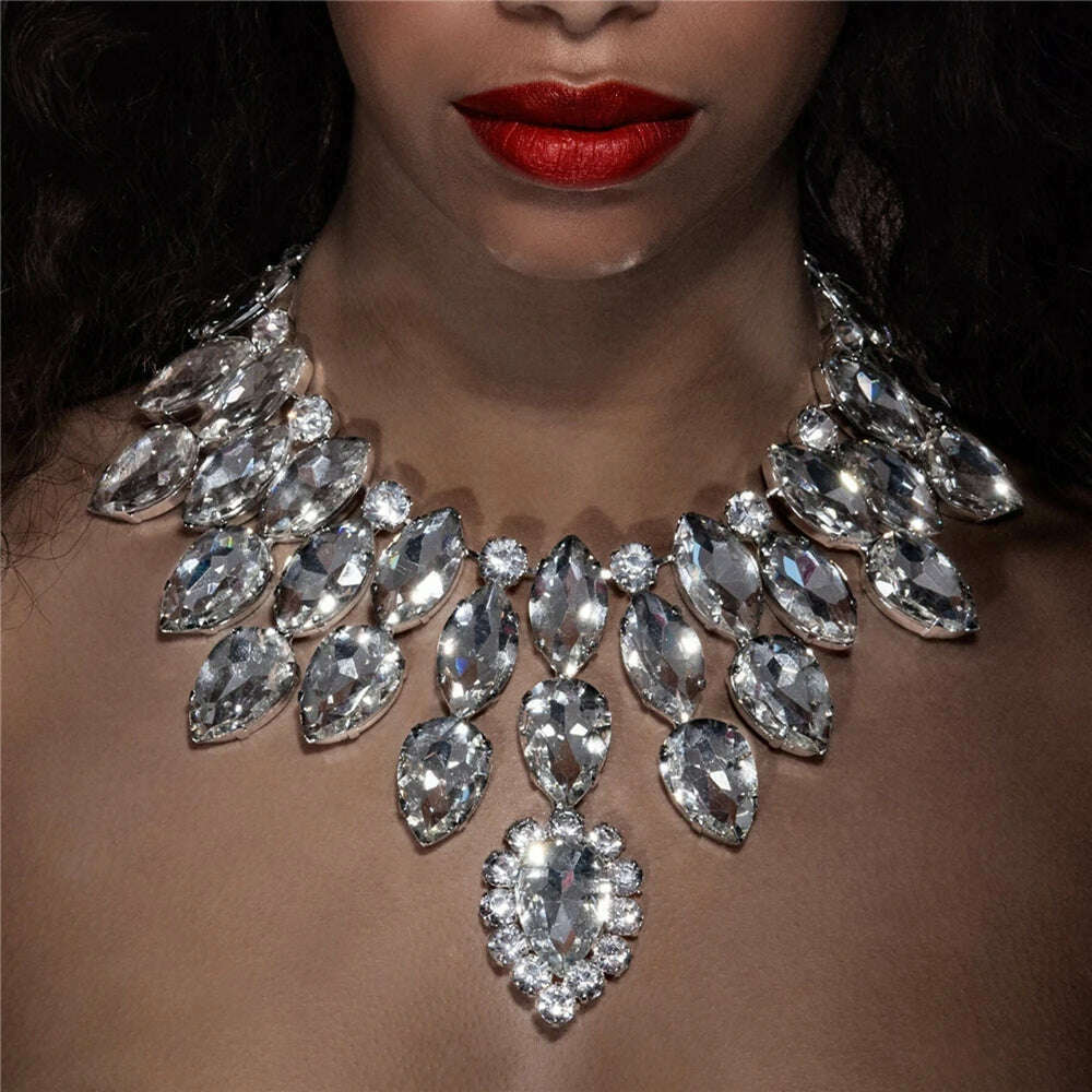 Dazzling Glass Strass Pendant Necklace for Women Big Jewelry Rhinestone Crystal Wedding Stage Accessories