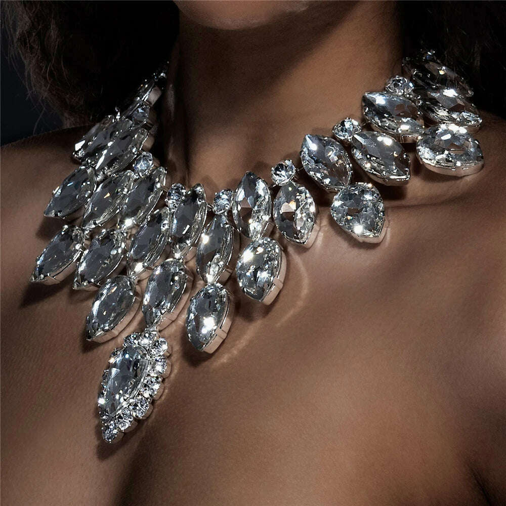Dazzling Glass Strass Pendant Necklace for Women Big Jewelry Rhinestone Crystal Wedding Stage Accessories