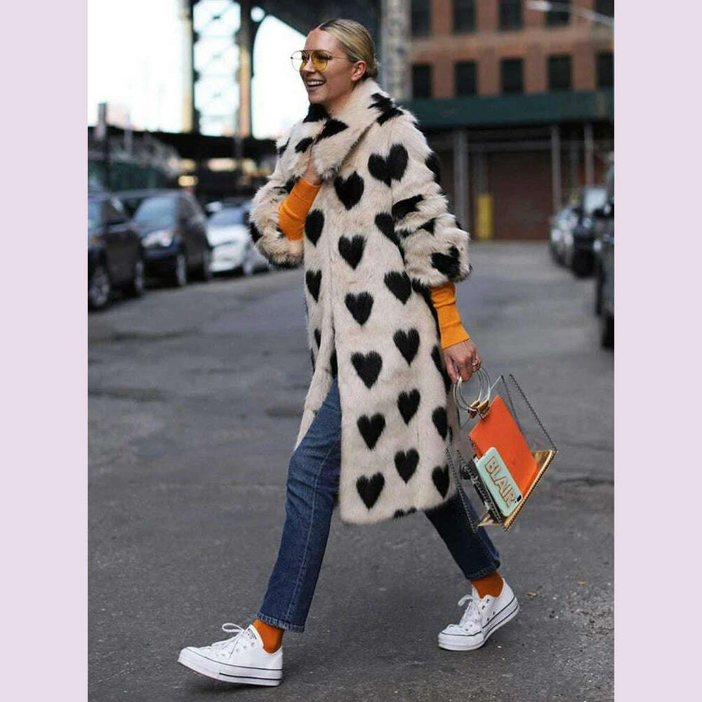 DEAT Fashion Women's Faux Fur Coat Lapel Loose Long Sleeve Plush Black Love Thick Warm White Overcoat Winter 2022 New 7AB2449