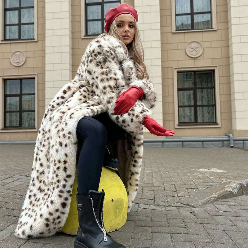 Exclusive Winter 2023 Long Belted Leopard Faux Fox Fur Coat Women Overcoats Ladies Stylish Street Fashion Fluffy Fox Fur Jacket
