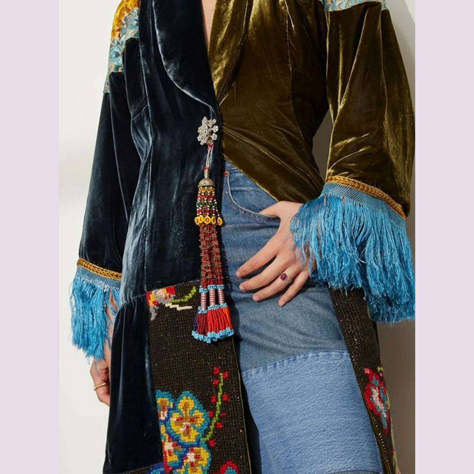 Fashionable Women's Contrast Color Jacket Ethnic Pattern Print Patchwork Velvet Shawl Square Collar Tassel Long Sleeve Coat