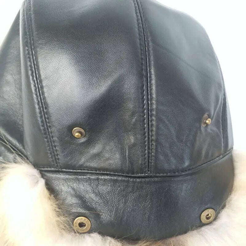 Hot high-end luxury fur hat Men's fox fur hat Lei Feng cap ear cap fur necessary hat Real fur hat 100% Sheepskin top fox hat