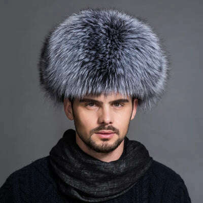 Hot high-end luxury fur hat Men's fox fur hat Lei Feng cap ear cap fur necessary hat Real fur hat 100% Sheepskin top fox hat