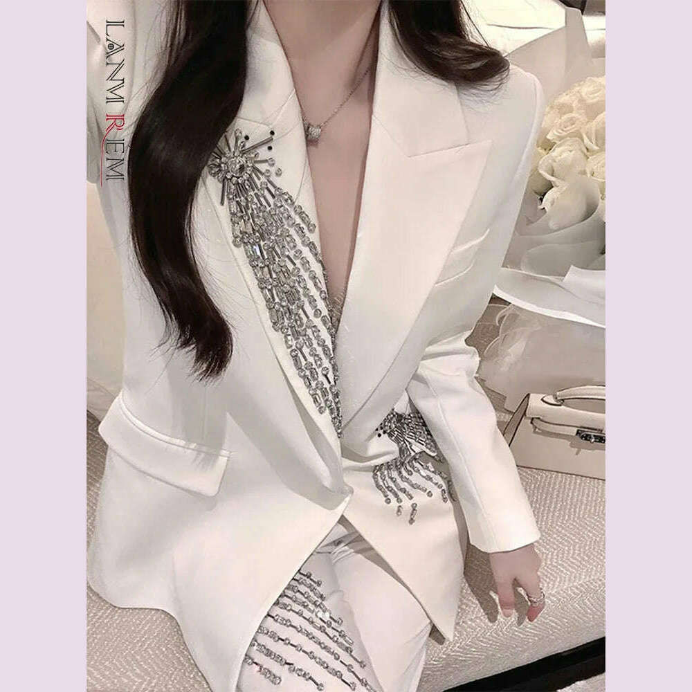 LANMREM Elegant Women's Blazer Coat New Fashion Notched Single Breasted Beading Flares Design Office Lady Clothing 2DC1366