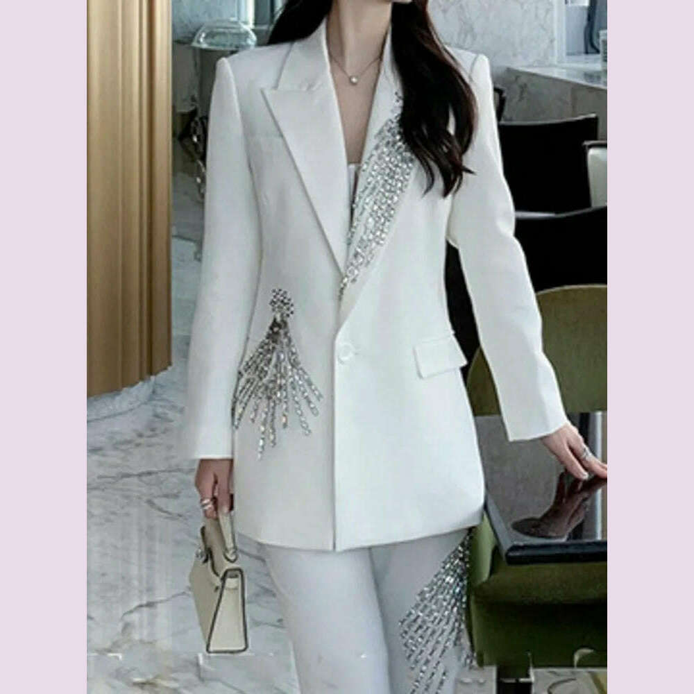 LANMREM Elegant Women's Blazer Coat New Fashion Notched Single Breasted Beading Flares Design Office Lady Clothing 2DC1366