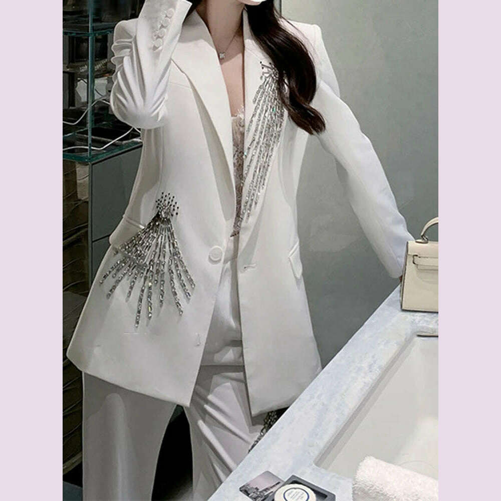 LANMREM Elegant Women's Blazer Coat New Fashion Notched Single Breasted Beading Flares Design Office Lady Clothing 2DC1366
