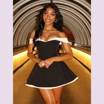 Leosoxs Black White Patchwork Dress Women 2025 Y2K Trend Slash Neck Backless Sweet Girl Chic Ruched Mini Bodycon Streetwear