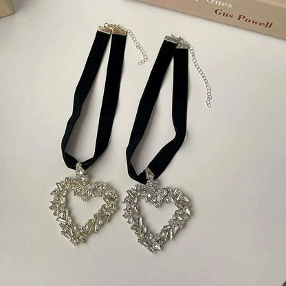 MWsonya New Korean Fashion Crystal Love Necklace for Women Luxurious Love Heart Pendant Brincos Jewelry Gift Choker for Women