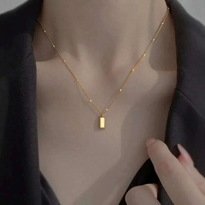 New Simple Small Golden Nugget Metal Texture Pendant Necklace for Women Fashionable Daily Accessory Party Jewelry Birthday Gifts