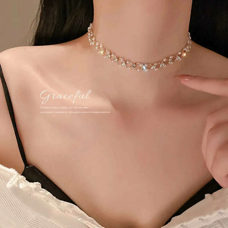 New Simple Small Golden Nugget Metal Texture Pendant Necklace for Women Fashionable Daily Accessory Party Jewelry Birthday Gifts