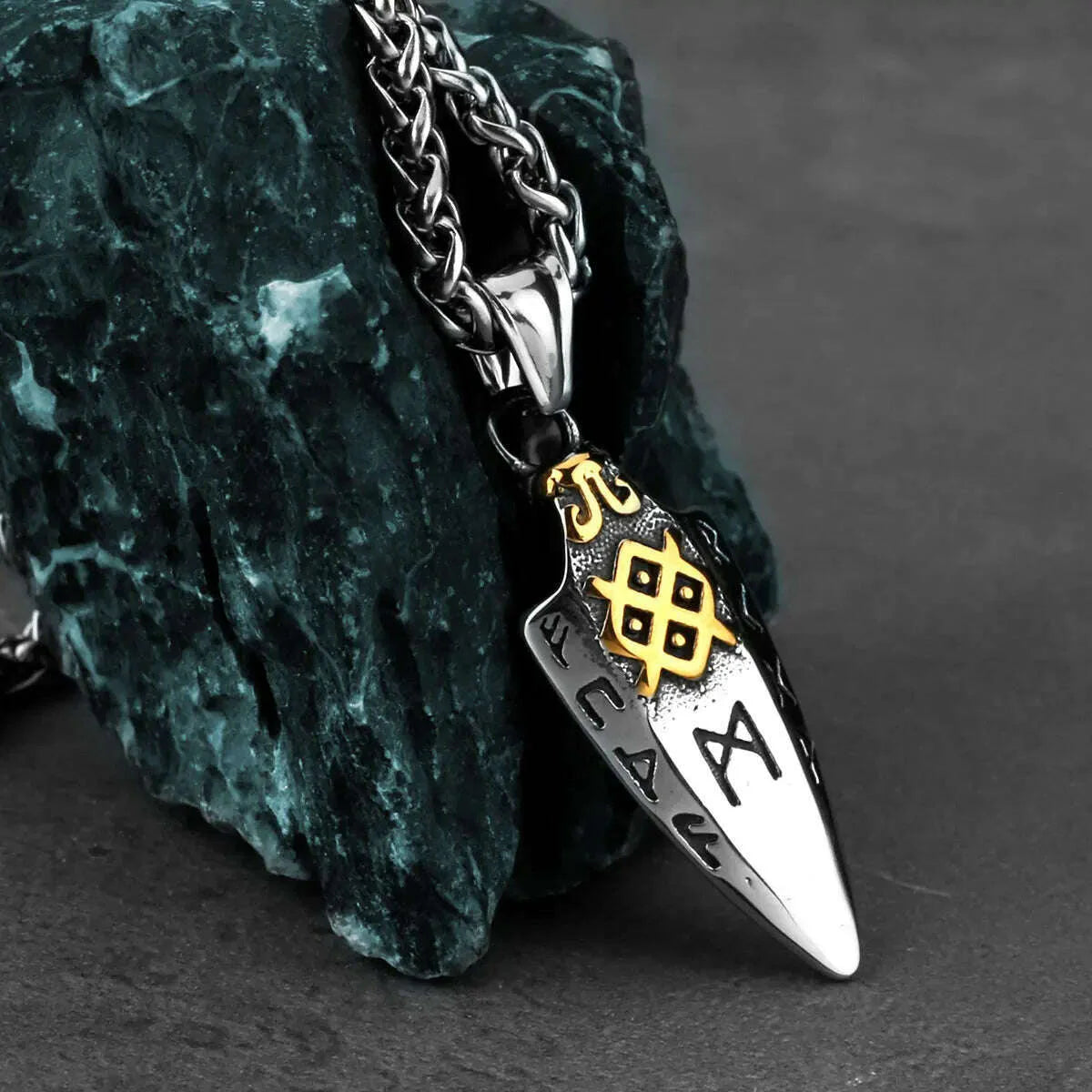 Nordic Viking Odin Spear Celtic Knot Pendant Necklace Men&#39;s Accessories Fashion Trend Boyfriend Birthday Gift Wholesale